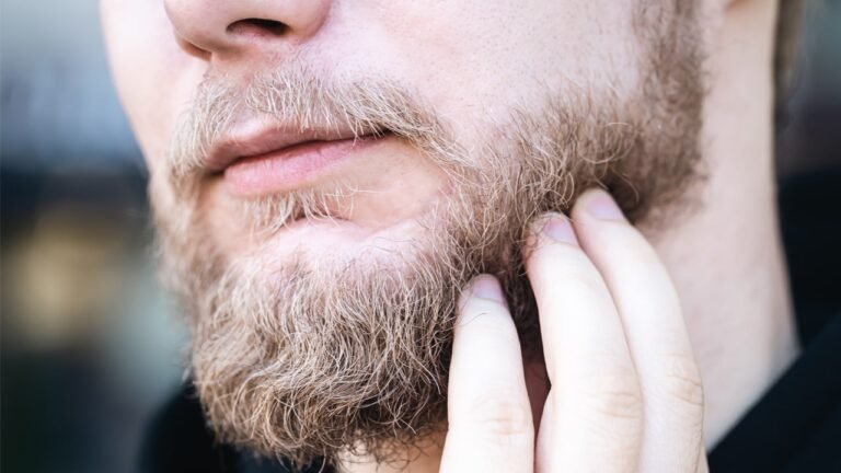 Sinais de que sua barba está pedindo um óle