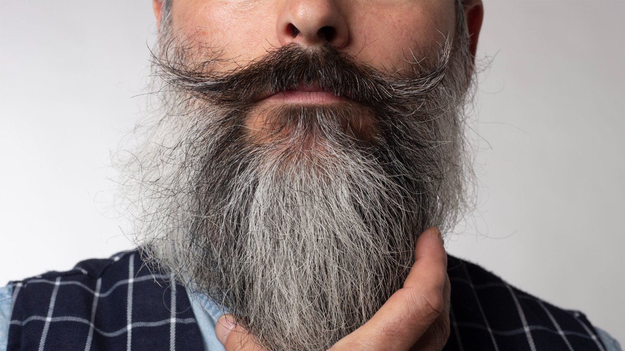 Balm para escurecer os fios da barba - cara de macho