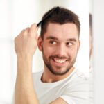 Rotina de cuidados com o cabelo masculino: o que usar em cada etapa (lavar, hidratar, finalizar)